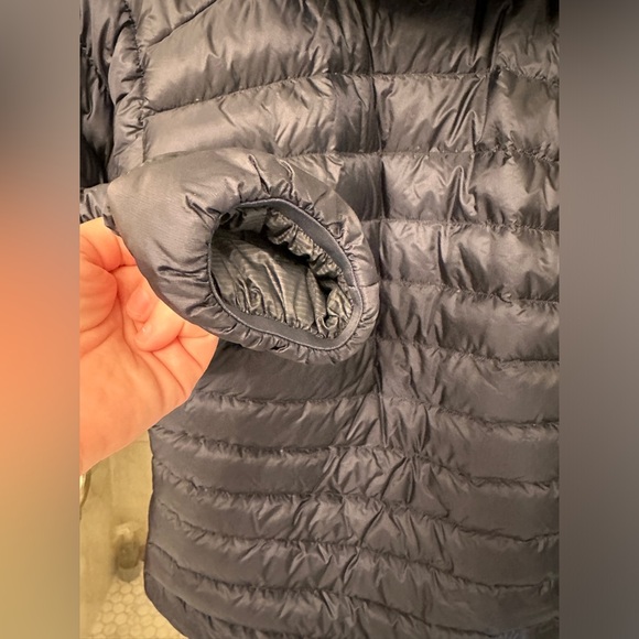 Arc’teryx Men’s Jacket - Picture 2 of 11